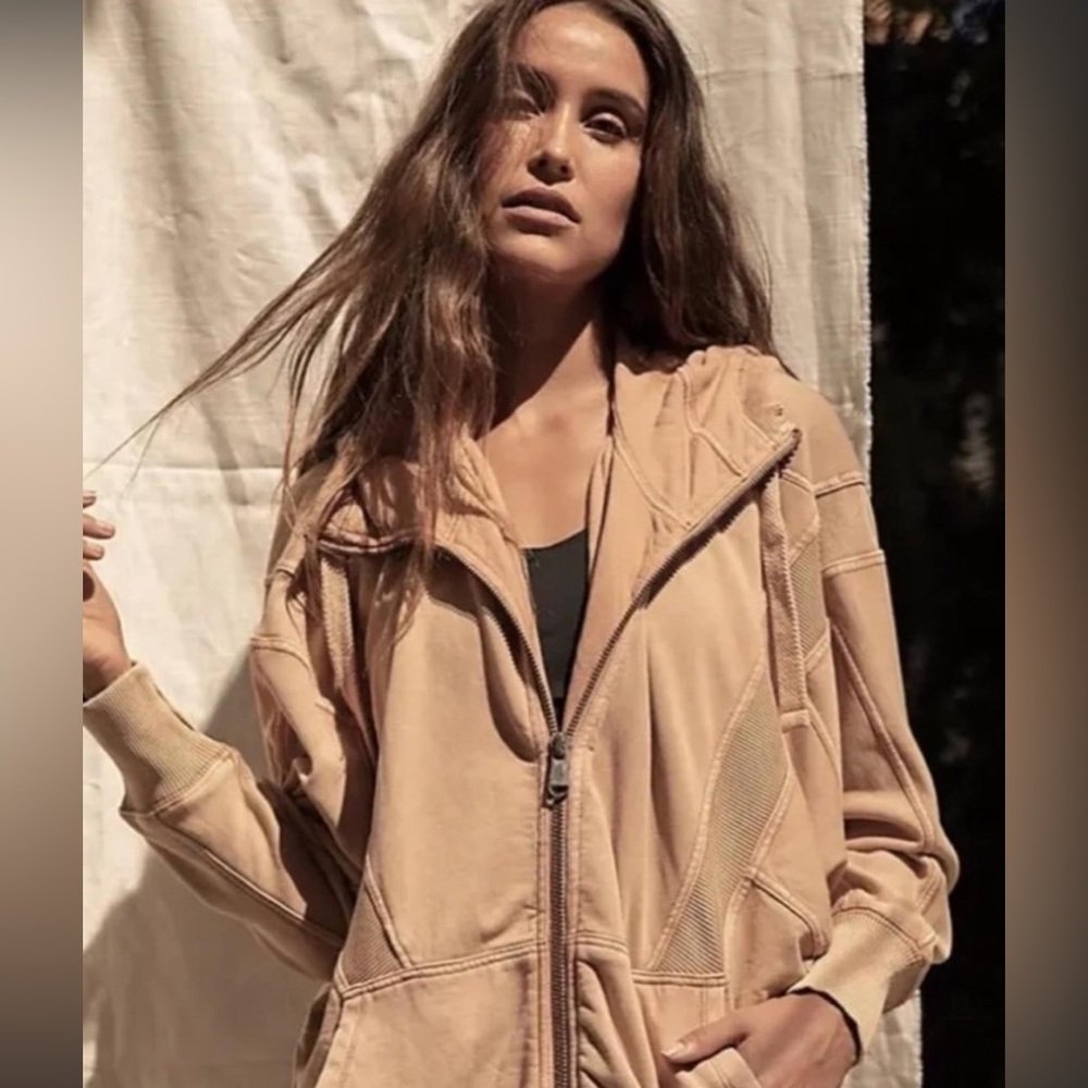 Free People All Your Love Solid Hoodie
Patchwork Slouchy Saddle Tan Size XS - Picture 12 of 12